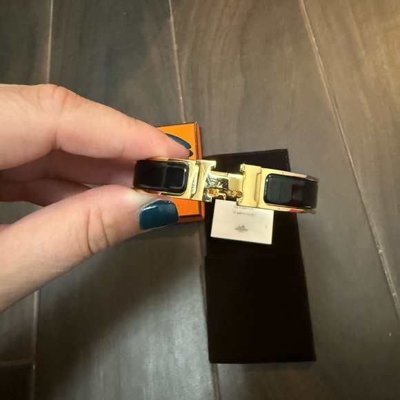 Hermès Black and Rose Gold Bracelet. GM - Picture 2 of 8